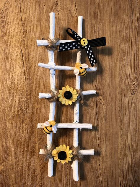 Pin By Rita Jo Bailey Travis On Sunflowers Bumble Bees Birdhouse