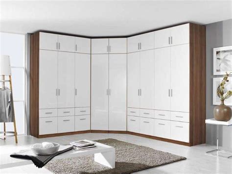 Угловой распашной шкаф 100 фото | Wardrobe design bedroom, Wardrobe ...