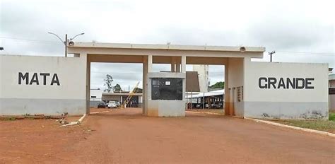 Criminosa tenta entrar maconha e cocaína na vagina em presídio e acaba presa ReporterMT