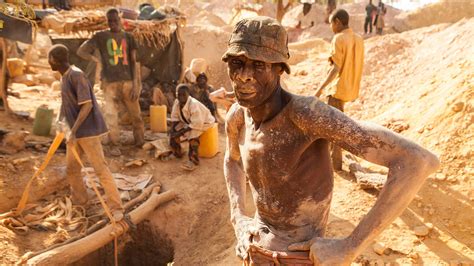 Artisanal Mining In Africa Photos Of Mining Pits By Hugh Brown