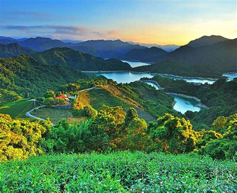 石碇千岛湖 八卦茶园 坪林茶乡 十分 九份 附驾共乘拚车一日游 周三、日四人成行 Longguan Tours