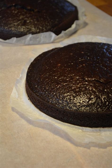 Opskrift P Naked Cake Med Chokolade Og Karamel Fines Dk