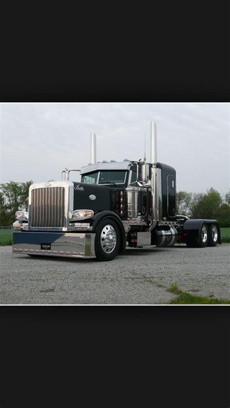 Black Peterbilt 379exhd Flat Top Peterbilt Tractor Trailer Truck