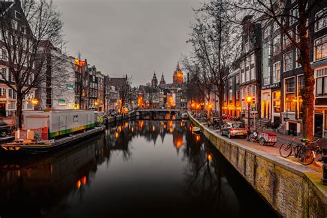 Amsterdam Dusk: A Serene Canal View - HD Wallpaper