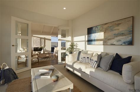 Travel guides explain the unique charm of the Hampton Bays Hamptons 14