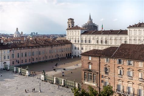 Palazzo Reale (The Royal Palace) in Turin Italy – free photo on Barnimages