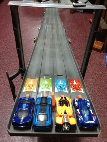 Zeon S Toy Chest Hot Wheels Lane Raceway