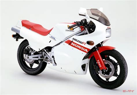 ホンダ「mvx250f」の試行錯誤250レプリカブームに埋もれた異色のv型3気筒 【1980～2000年代に起こったバイクの改変 その10】