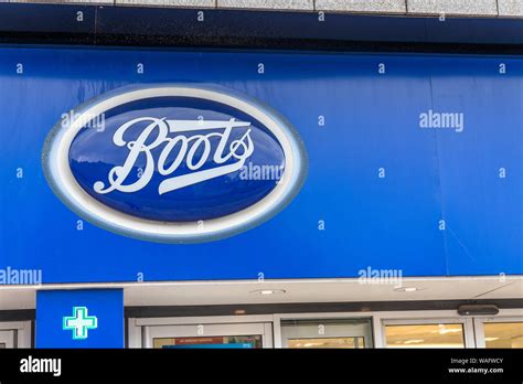 Boots uk pharmacy hi-res stock photography and images - Alamy