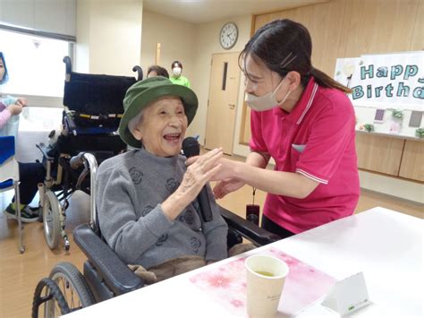 4月 合同誕生日会 －老いても尚の生きがいを－ 社会福祉法人 敬愛園