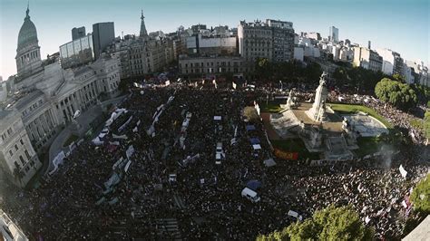 8m Mujeres Y Movimientos Feministas Preparan Una Multitudinaria