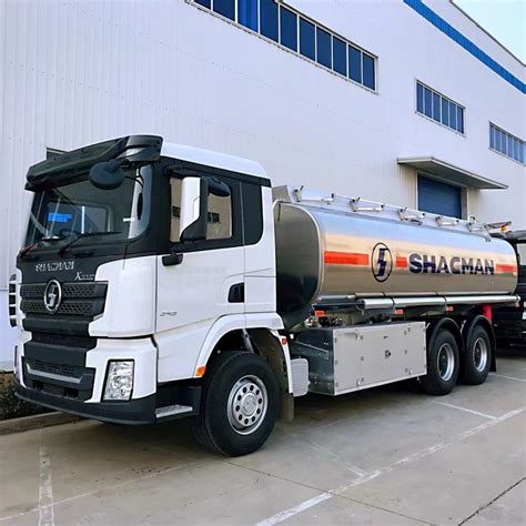 China Shacman Cbm Brand New Fuel Tank Truck Manufacturer