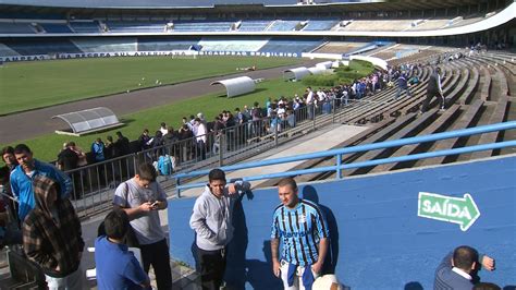 Torcida Gremista Esgota Carga De Ingressos Para O Gre Nal No Beira Rio