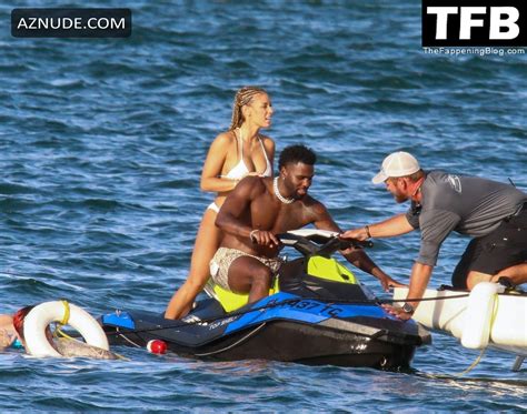 Jena Frumes Sexy Seen Flaunting Her Hot Bikini Body On A Boat With