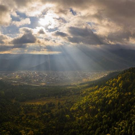 Мальовничі міста та села Карпат. Місто Сколе і Сколівські Бескиди ...