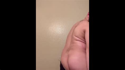 刚从汗流浃背的夜跑回来 Pornhub Gay