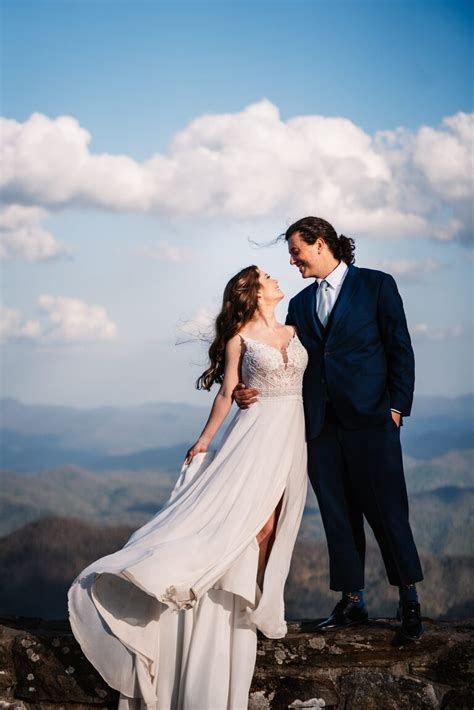 Planning the Smoky Mountain Cabin Wedding of Your Dreams