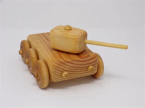 Военные поделки из дерева (89 фото)