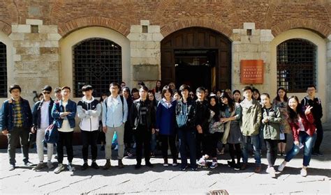 Palazzo Pretorio D Il Benvenuto Alluniversit Per Stranieri Di Siena