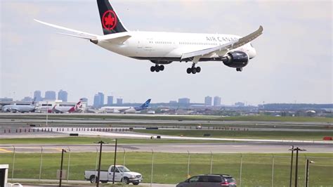 Hd Air Canada 787 8 Emergency Landing At Yyz Youtube