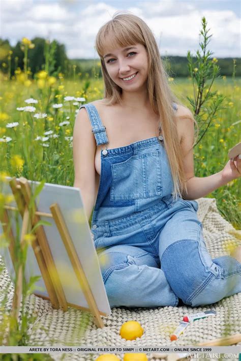 Presenting Arete 19 Nude Pics XHamster