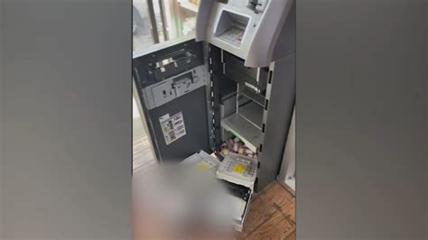 Employee Beaten Atm Robbed At North 17 Convenience Store In Tioga Nicetown Philadelphia 2