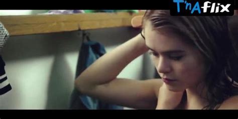 Annina Walt Bush Scene In Amateur Teens Tnaflix Porn Videos