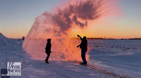 Ice storm leaves at least 6 dead in Texas in slick travel conditions | Fox News