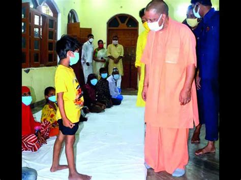 Uttar Pradesh Cm Yogi Adityanath Inspects Kashis Flood Affected Areas Assures All Help To