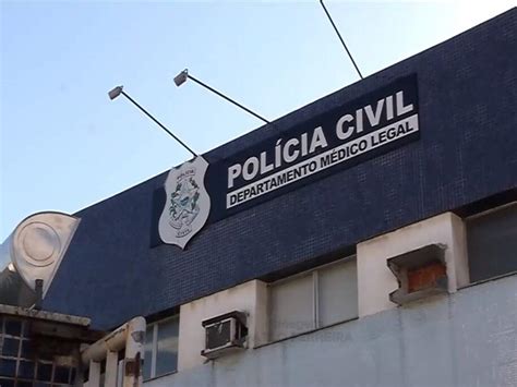 Homem Baleado E Cai Dentro De Val O Em Vila Velha Folha Do Es