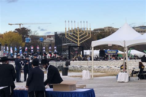 National Menorah lighting celebrates first night of Hanukkah - WTOP News