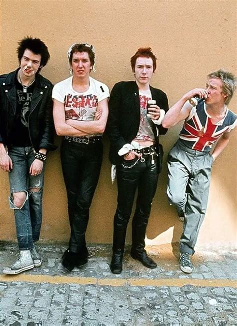Sex Pistols Break Up RockinTown