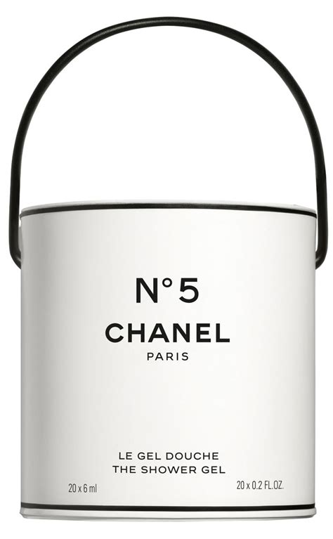 «Фабрика Chanel №5»: что нельзя пропустить в лимитированной линии