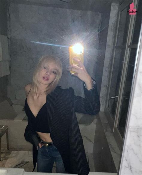 Hot Nh Bikini Sexy C C Hi M C A Lisa Blackpink Nudevn