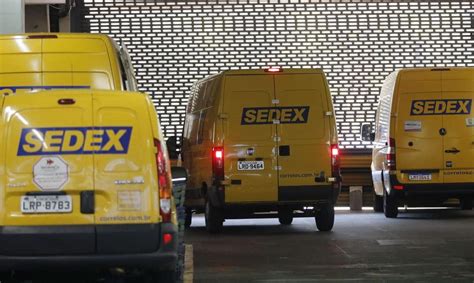 Correios Eletrobras E Outras Sete Estatais Entram No Plano De