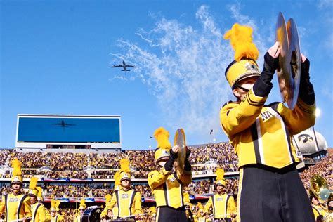 Dvids Images Kinnick Stadium Flyover Image 1 Of 3