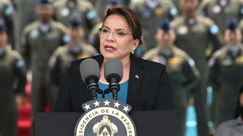 Presidenta De Honduras Xiomara Castro Nombra A La Precandidata