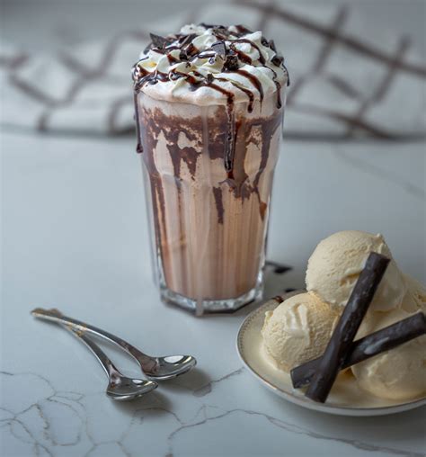 Chocolate milkshake - castlebakery