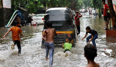 5 Latest Mumbai Rain Updates Holiday For All Navi Mumbai Schools On