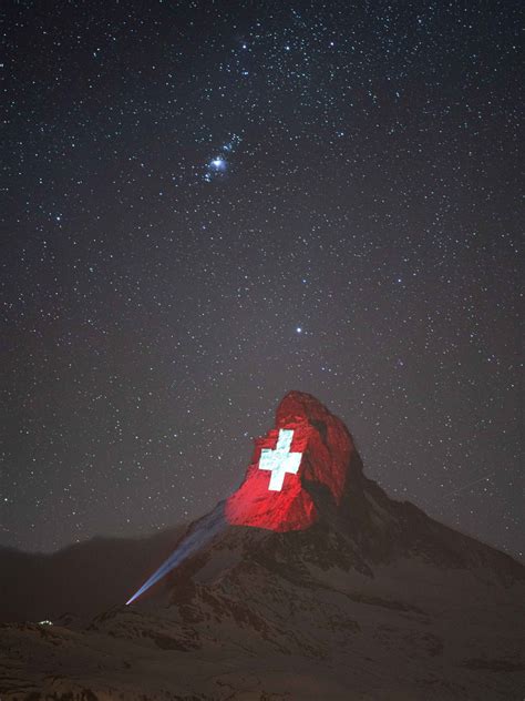 17 interesting facts about the Swiss flag - Newly Swissed Online Magazine