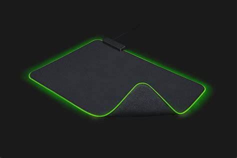 Razer Goliathus Extended Chroma Soft Gaming Mouse Mat Powered By