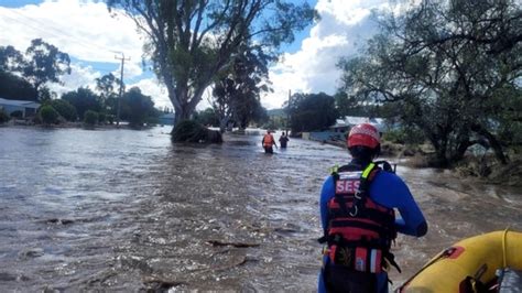 Australia battles major floods as frustration swells over relief ...