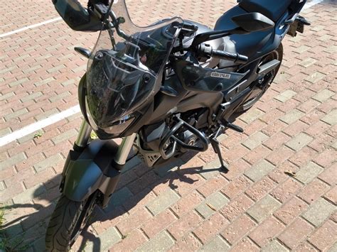 Купить б у Bajaj Dominar 400 инжектор 6 передач в Москве чёрный naked bike 2023 года на Авто ру