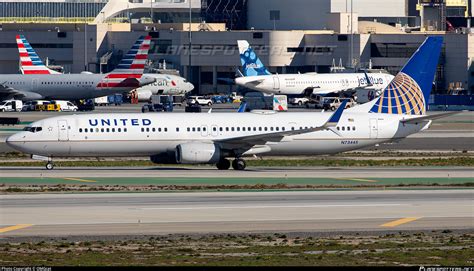 N73445 United Airlines Boeing 737 924ER WL Photo By OCFLT OMGcat ID