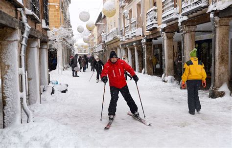 Tempête de neige à Madrid La capitale espagnole sous un manteau blanc