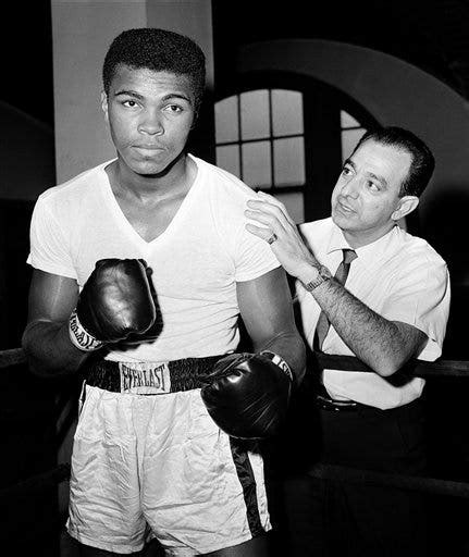 Ali’s Trainer, Angelo Dundee Dies at 90 | News