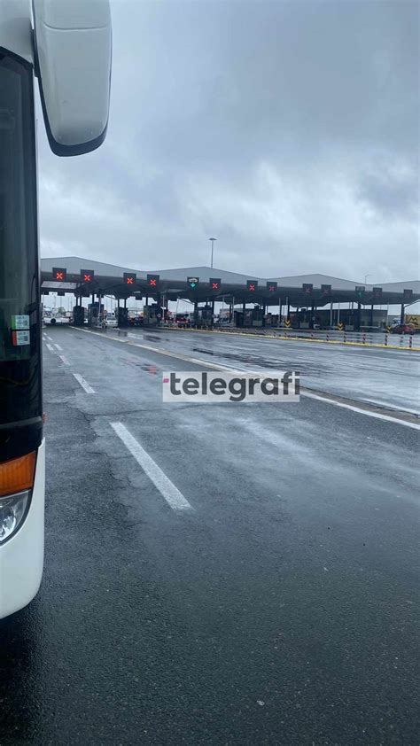 Bllokimi i disa autobusëve dhe veturave të Kosovës në Serbi një