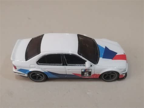 Hot Wheels 2022 BMW M Series Collector Set 2001 BMW M5 E39 White Loose Hobbies Toys Toys