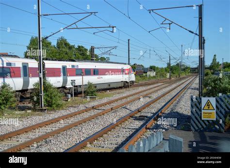 Train passing through Newark Northgate Railway Station Stock Photo - Alamy