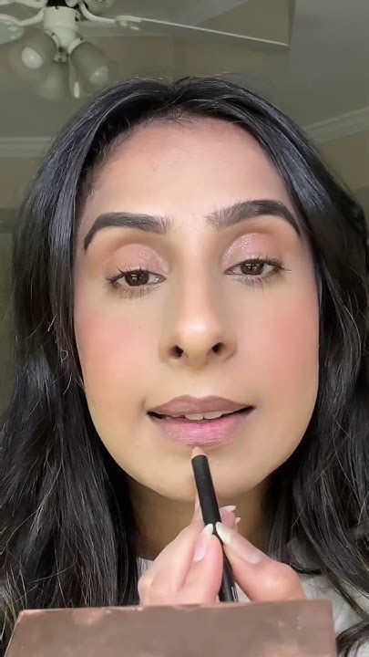 How To Over Line Your Lips Correctly Overline Makeuptutorial Youtube